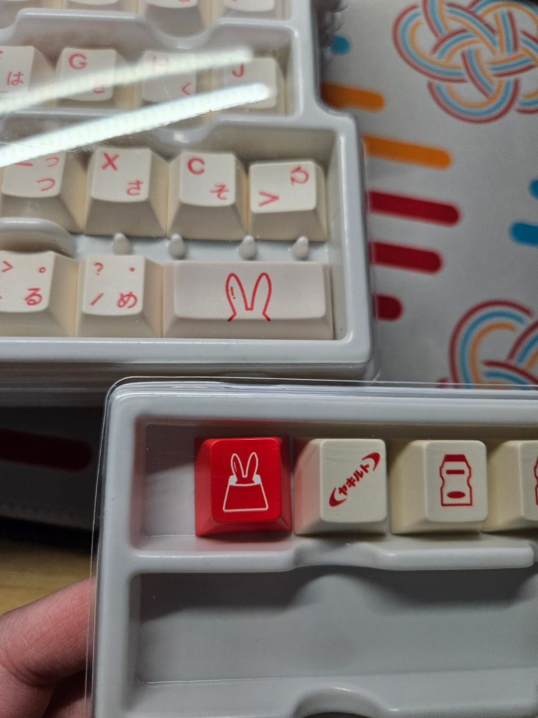 Customer photo review of TUT YAKEYLT CHERRY PROFILE KEYCAPS SET