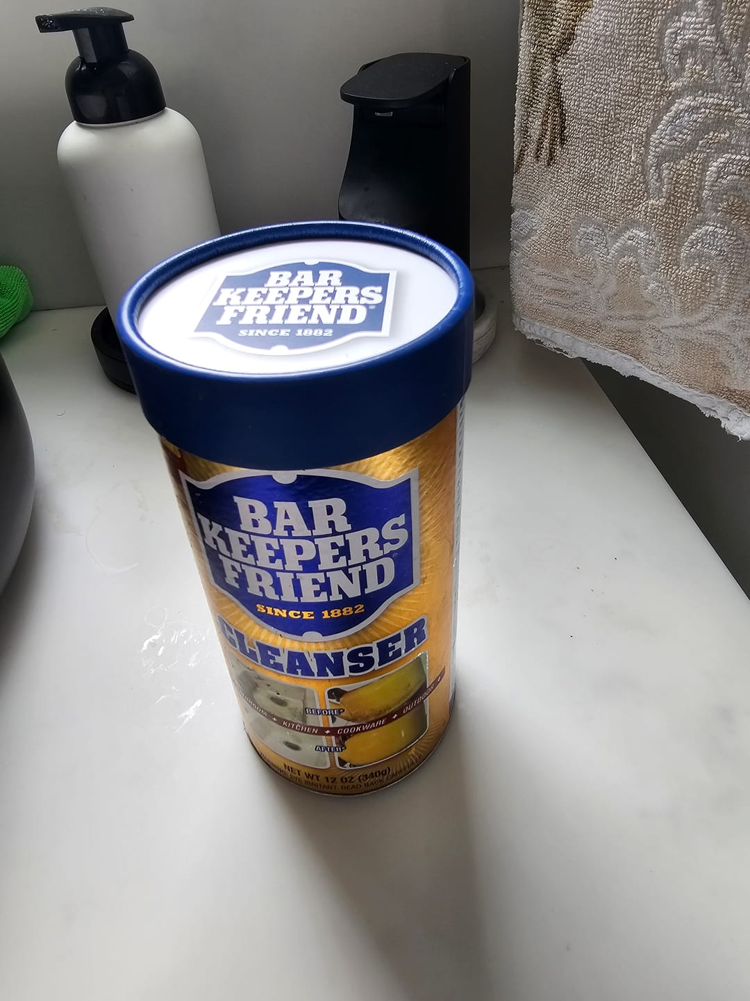 Customer photo review of Bar Keepers Friend Re-Usable Lid