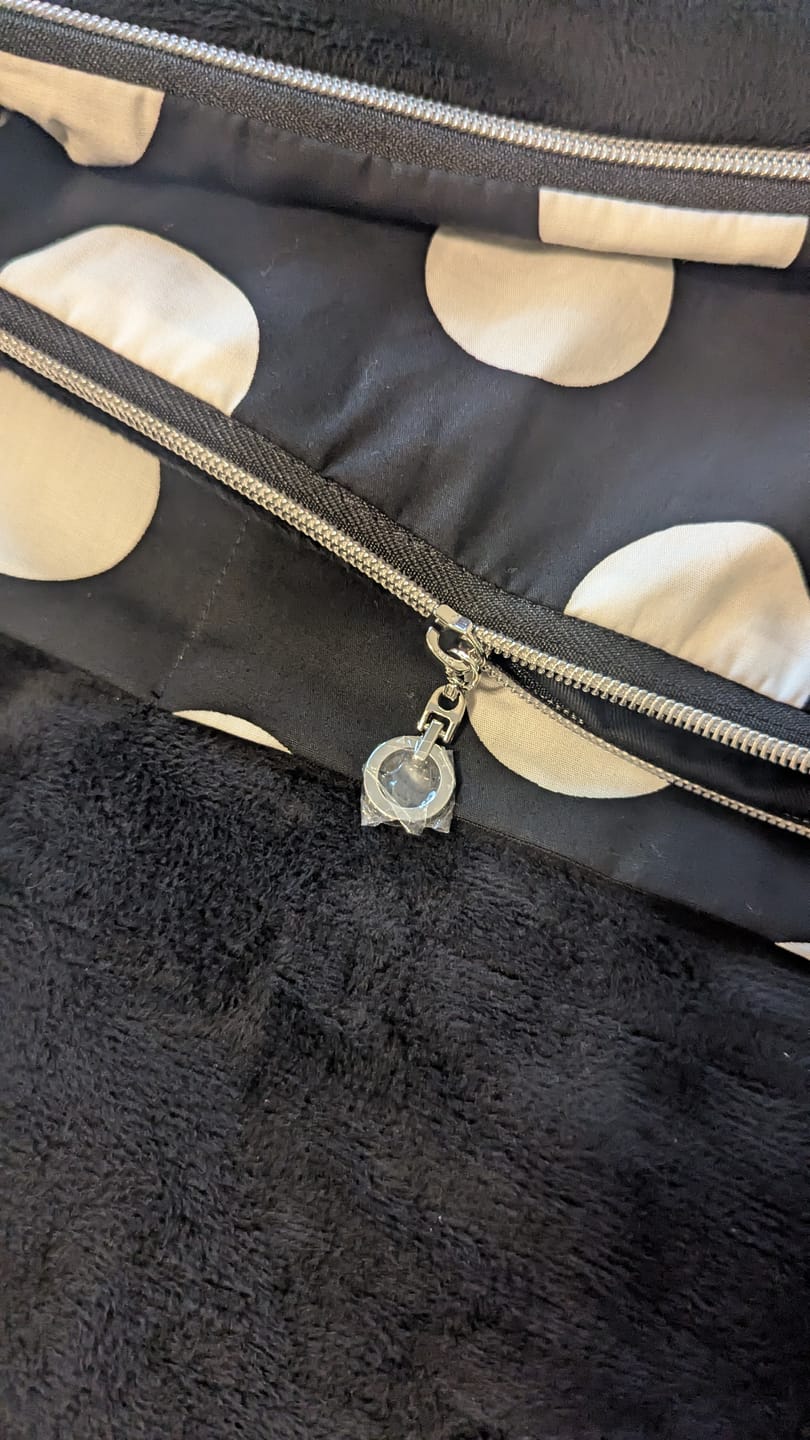 Customer photo review of Dangle Hoop Pulls - Size #5
