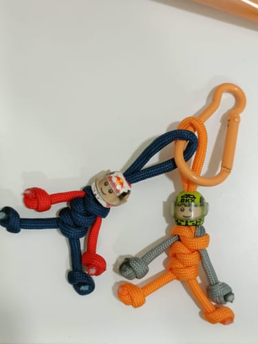 Customer photo review of Limited Edition Racer 10 Paracord Buddy Keychain