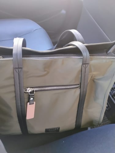 Reseña con foto de un cliente sobre Cartera De Hombro New Office