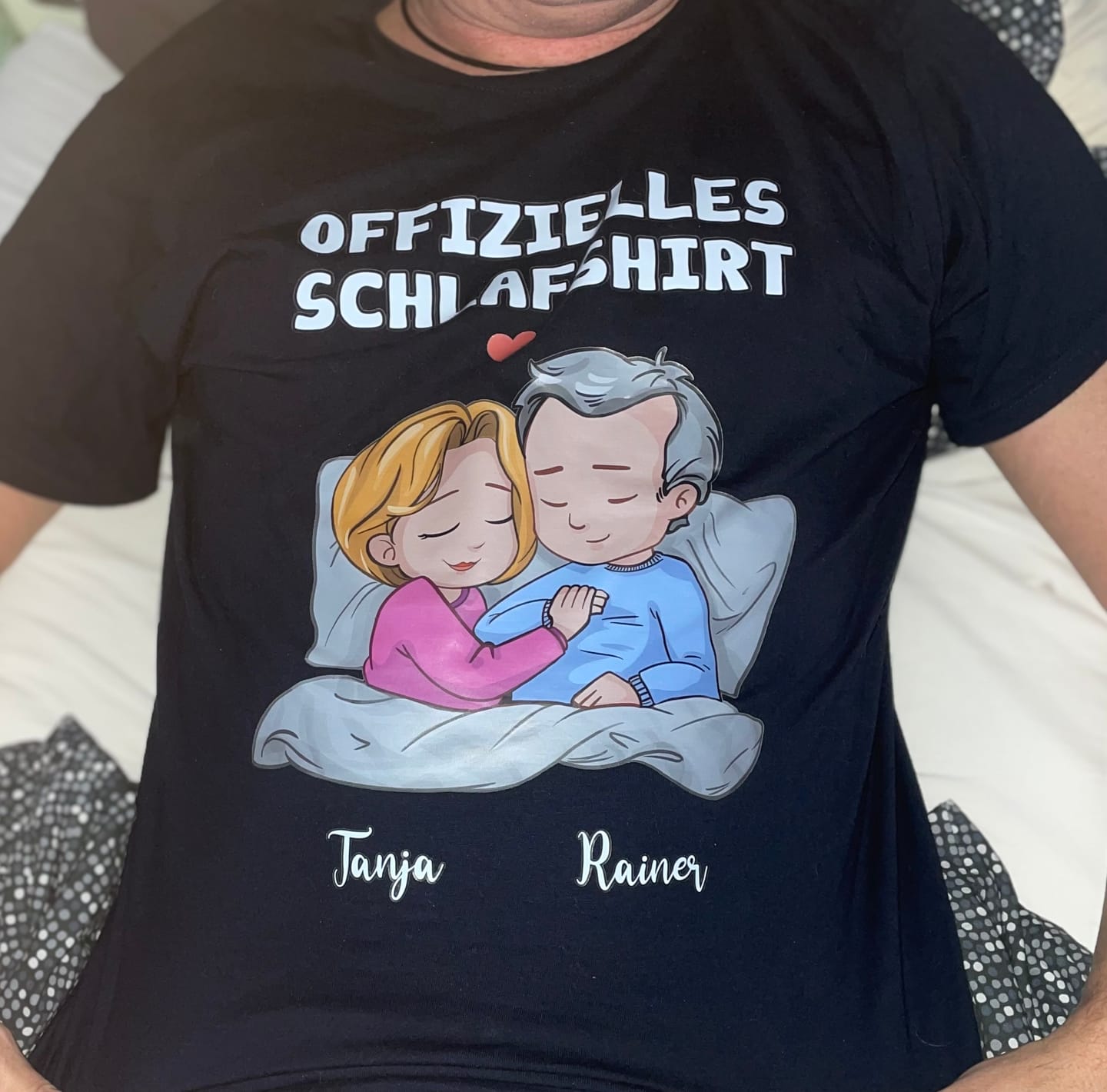 Customer photo review of Offizielles Schlafshirt - Personalisiertes T-Shirt für Paare