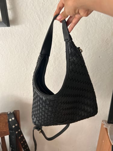 Reseña con foto de un cliente sobre Cartera Bandolera Tejida