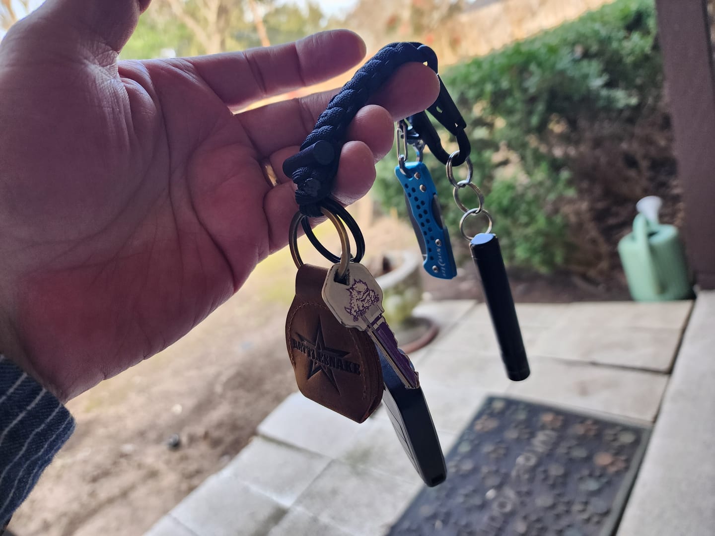 Customer photo review of DANGO TETHER MINI WITH FIRE STARTER