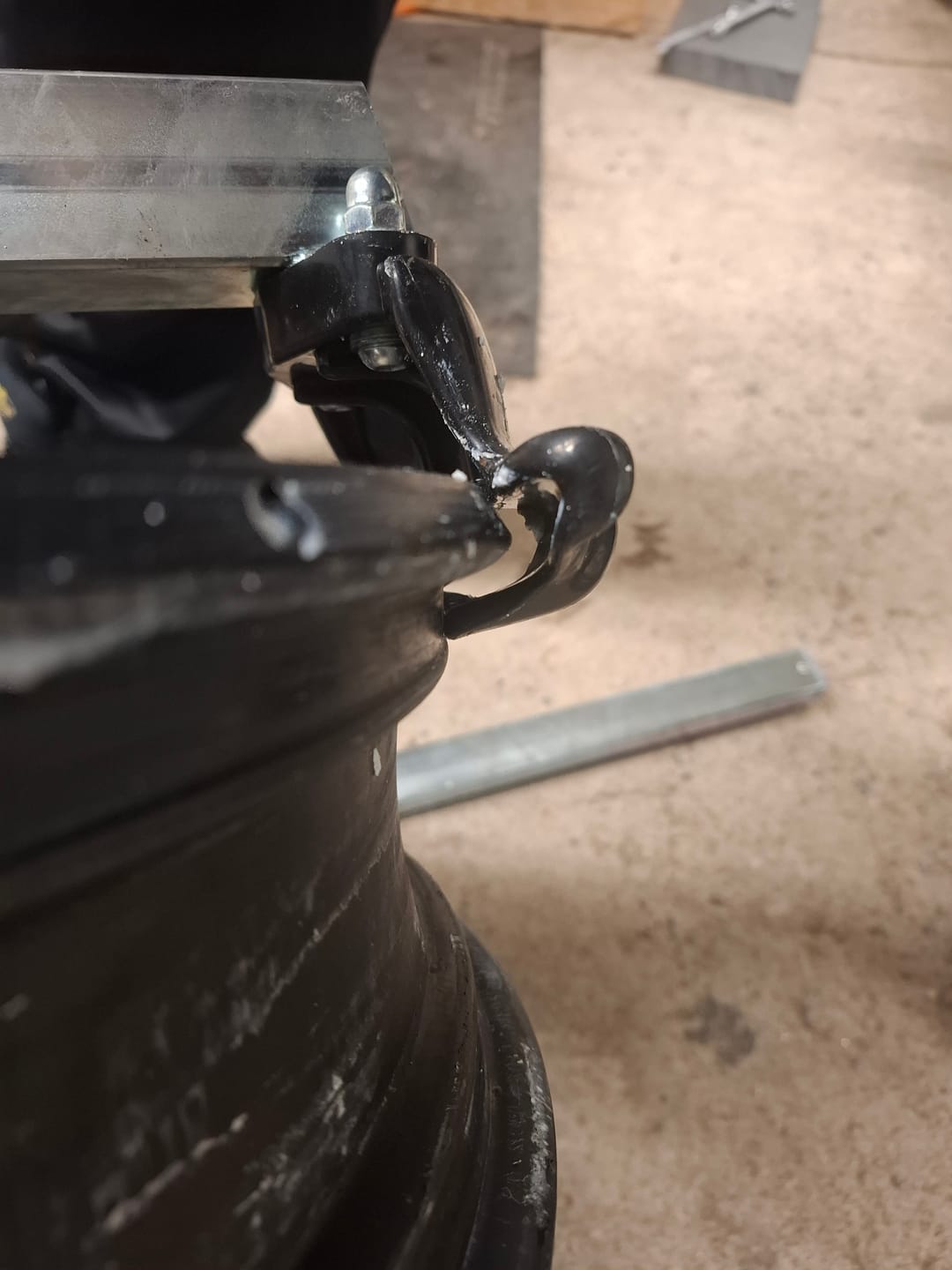 Customer photo review of Replacement Duck Head for Cross-Spoked Wheels (BMW GS, etc) for Rabaconda Street