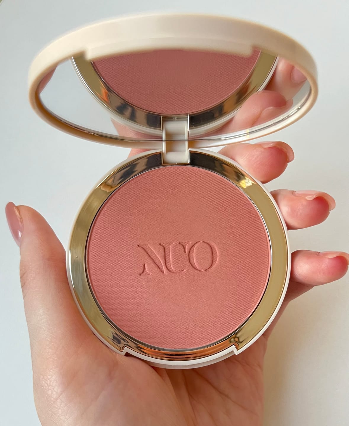 Customer photo review of Blush pudra cu efect de blurare