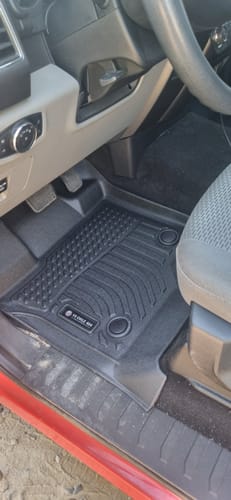 Customer photo review of Pisos Calce Perfecto Ford f150 Cabina Simple años 2015 al 2022