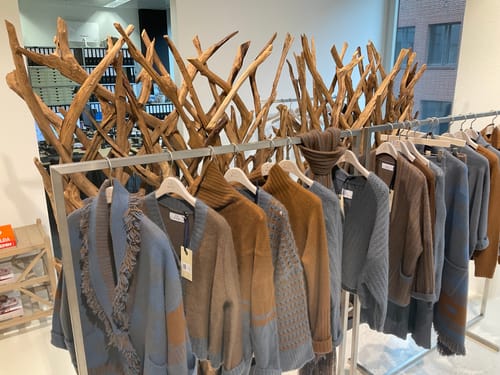 Customer photo review of Design Raumteiler mit Beleuchtung im Sockel