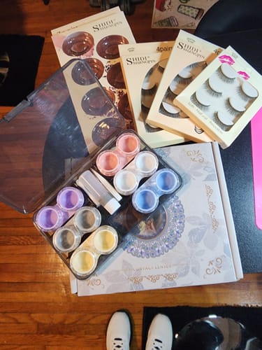 Customer photo review of 6 Pairs Colored Contact Lens Case