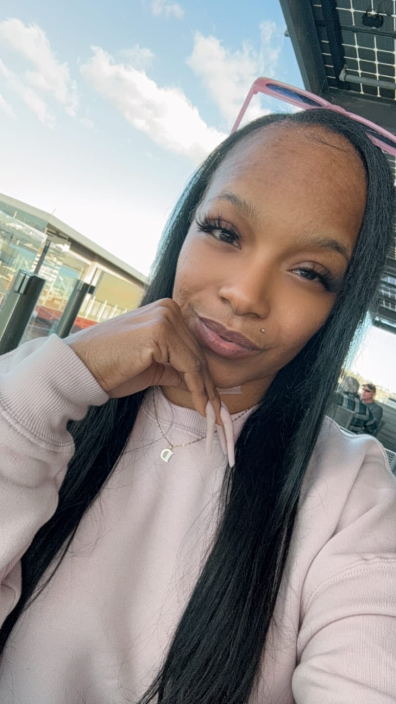 Customer photo review of Seamless Clip In Hair Extensions Silky Straight