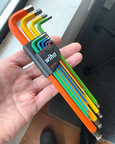 Customer photo review of Wiha Tools 66980 Ball End Color Coded Metric Hex L-Key Set, 9 Pc.