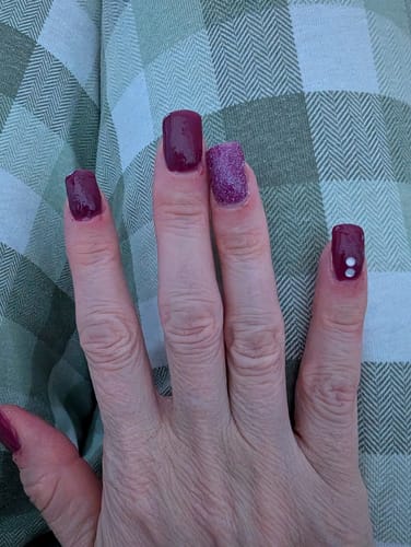 Customer photo review of Limited Edition 4 - Reflective Purple Dipping Powder