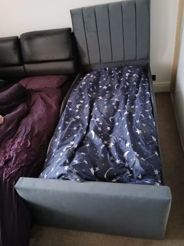 Customer photo review of Prestige Line Kids Chesterfield Bed