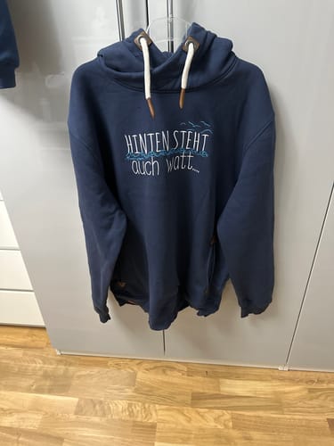 Customer photo review of Hinten steht Auch Watt (Stick) · Unisex Bio Schalkragen Hoodie
