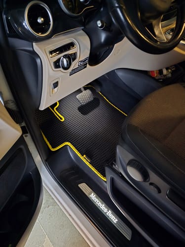 Michael Z. review of Auto Fußmatten nach Maß - Vorne image 1 out of 2