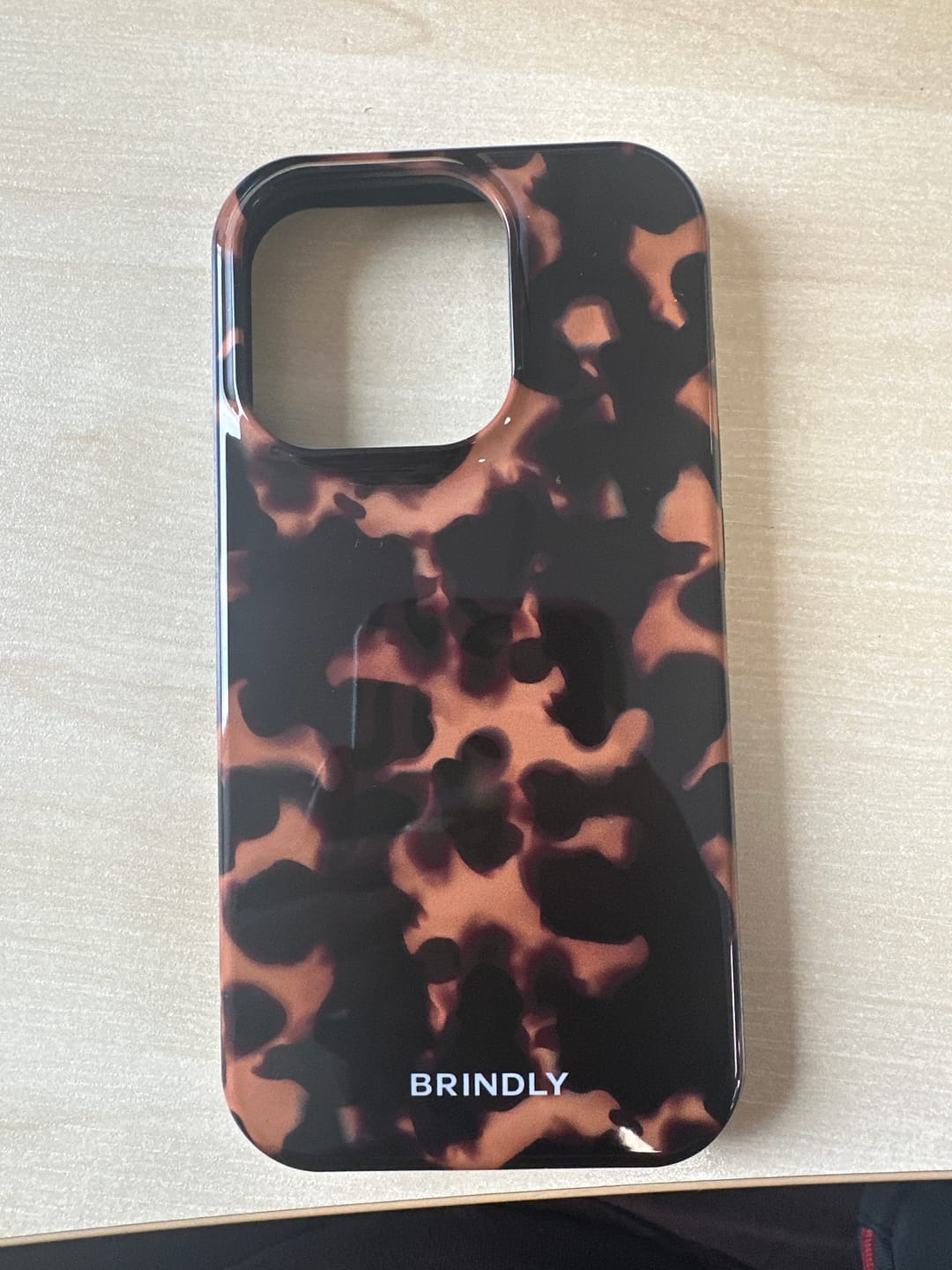 Customer photo review of Tortoise Chic - Tough Phone Case (MagSafe)