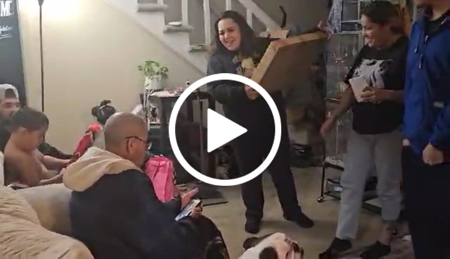 Customer video review of Custom Family Photo Portrait