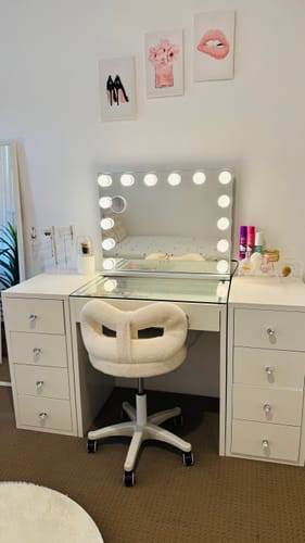 Customer photo review of Hollywood Mirror Large "Angel"