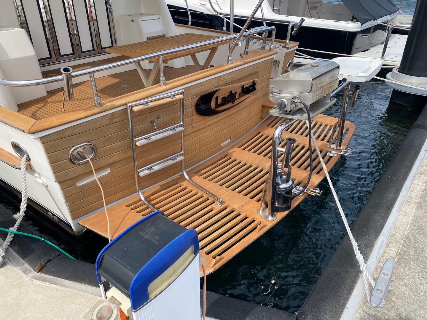 Customer photo review of Semco Honey Teak Sealer