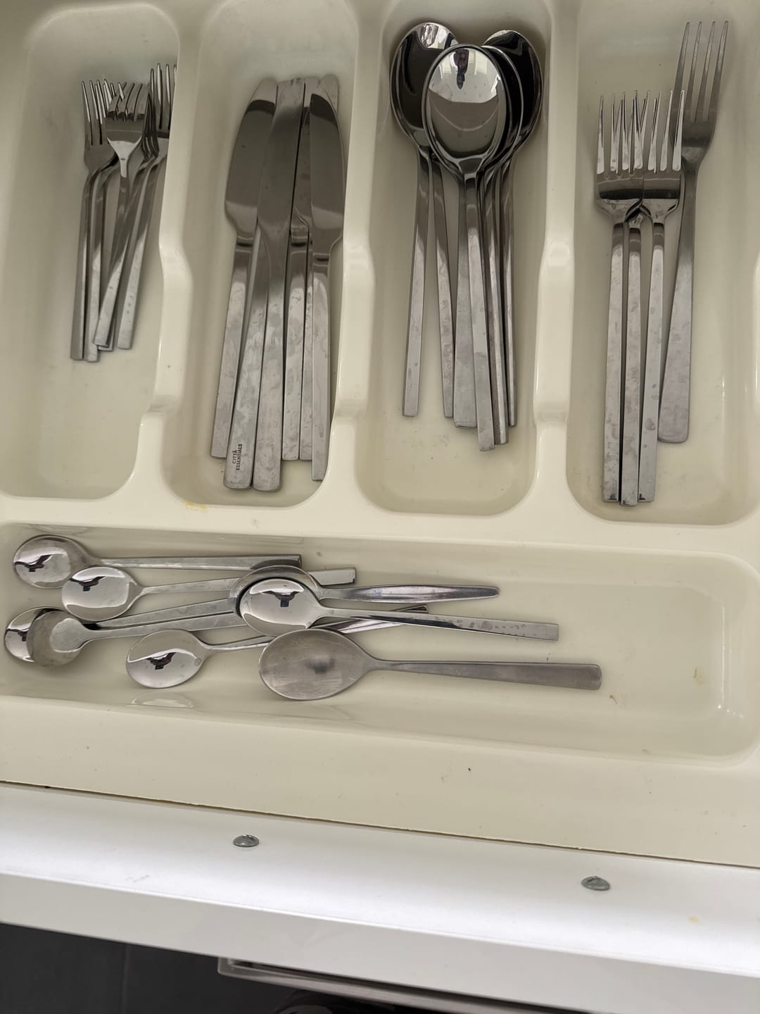 Customer photo review of 30 Piece Arya Flatware Utensils Sets