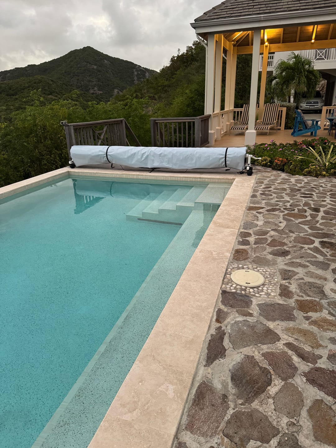Customer photo review of Rocky's Reel System For Swimming Pool Solar Covers