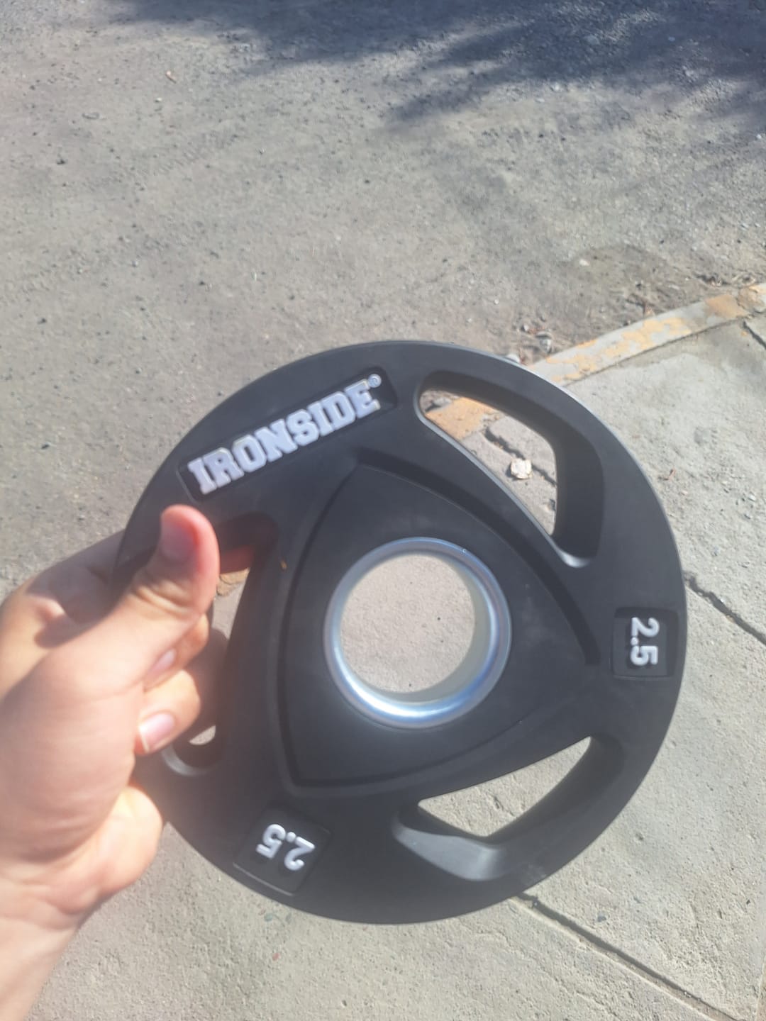 Customer photo review of Discos de 3 Agarres IRONSIDE (2.5 a 20 kg)