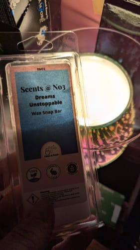 Customer photo review of Dreams Unstoppable Wax Melt