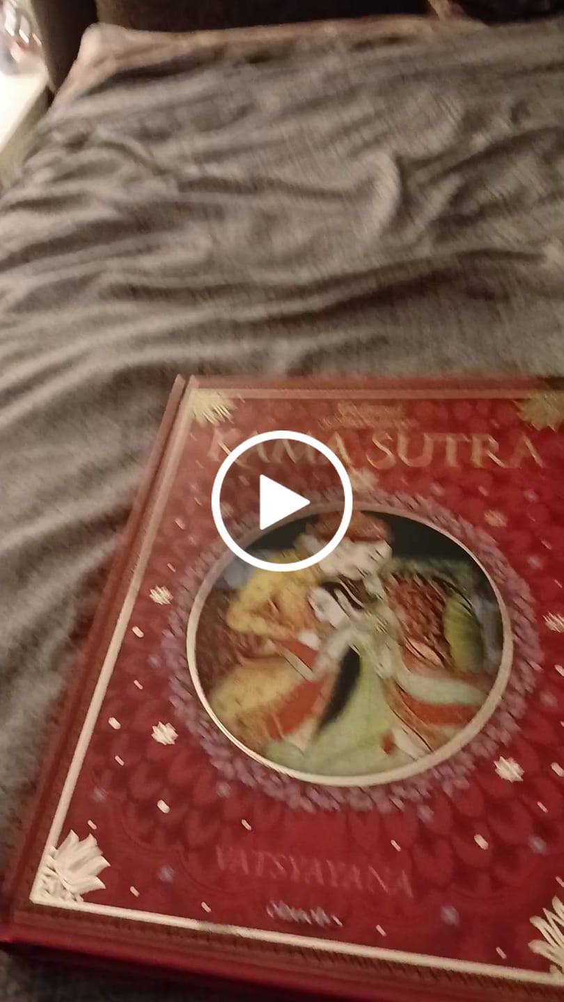 Customer video review of Kamasutra: didingiausias malonumo meno klasikos kolekcinis leidimas lietuviškai + galimybė personalizuoti