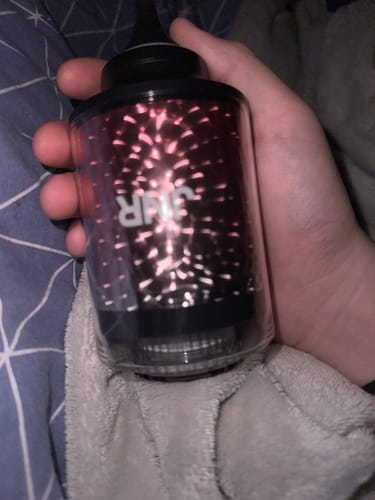 Customer photo review of JNR - Mega Shisha Hookah - 100000 Bouffées - 2% de nicotine - Tete de Chicha Electronique