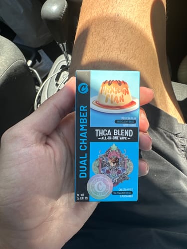 Customer photo review of Cookies 2G THC-A Dual Chamber Vape Mexican Flan Indica-Hybrid & Cheetah Piss Sativa-Hybrid