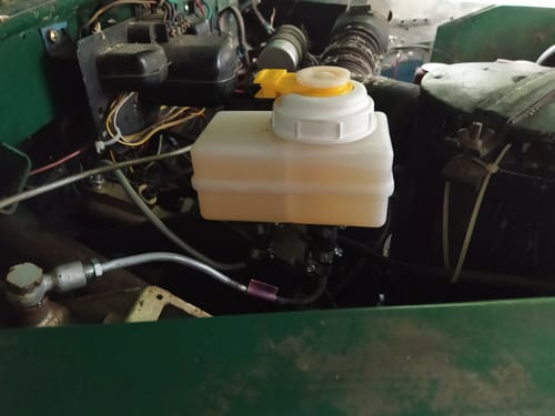 Customer photo review of Twin Chamber Dual Circuit Brake Fluid Reservoir