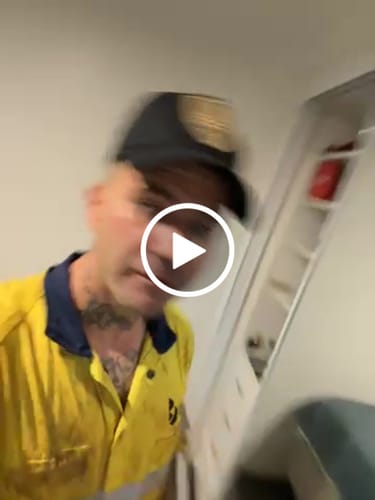 Customer video review of FREE Premium Crest A-Frame Cap - Black / Gold