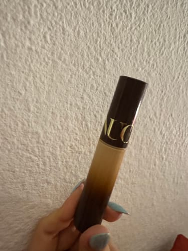 Customer photo review of Concealer cu acoperire mare