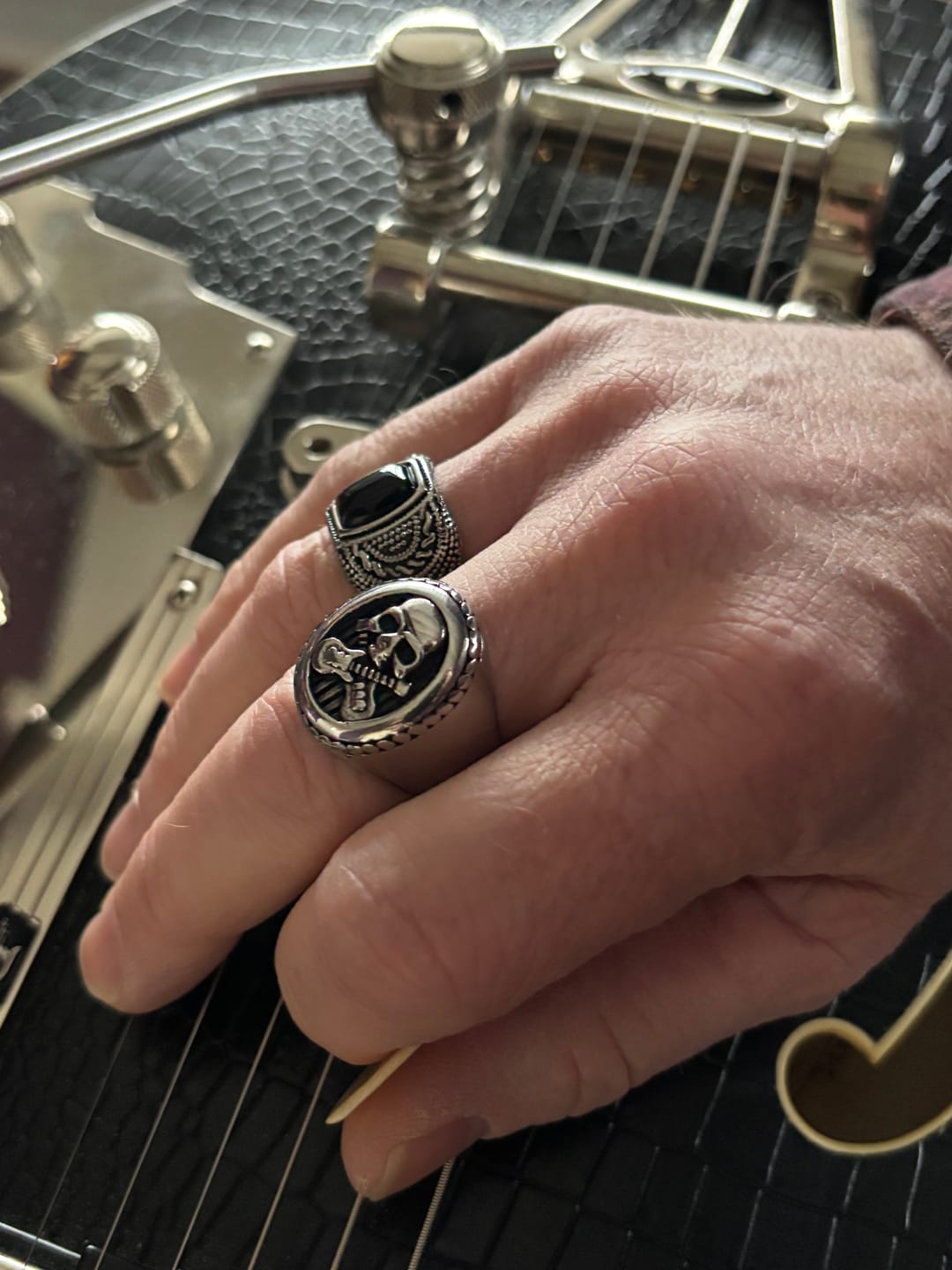 Customer photo review of GUITAR LEGEND.