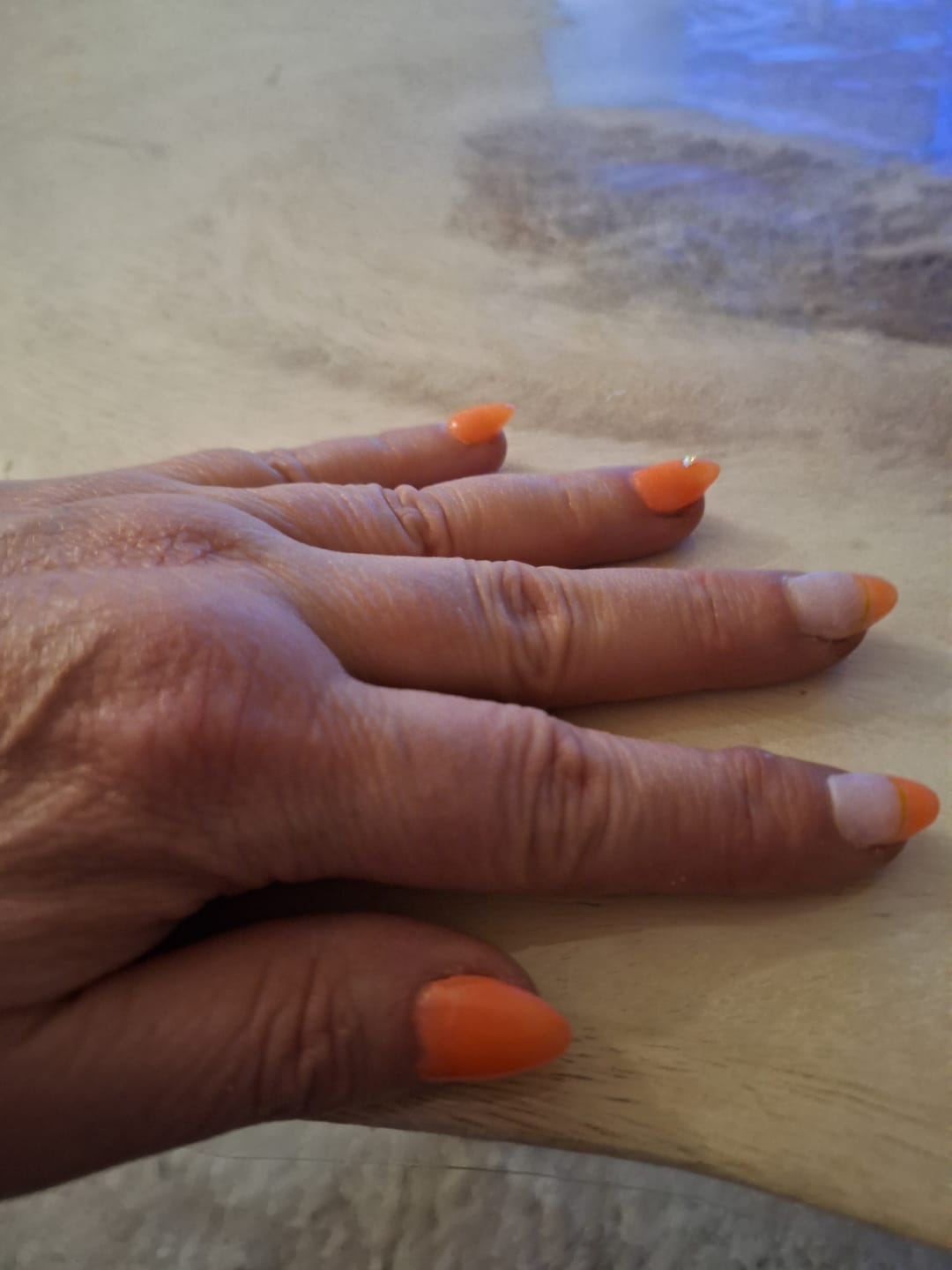Customer photo review of Limited Edition 1 - Mood Change Dipping Powder