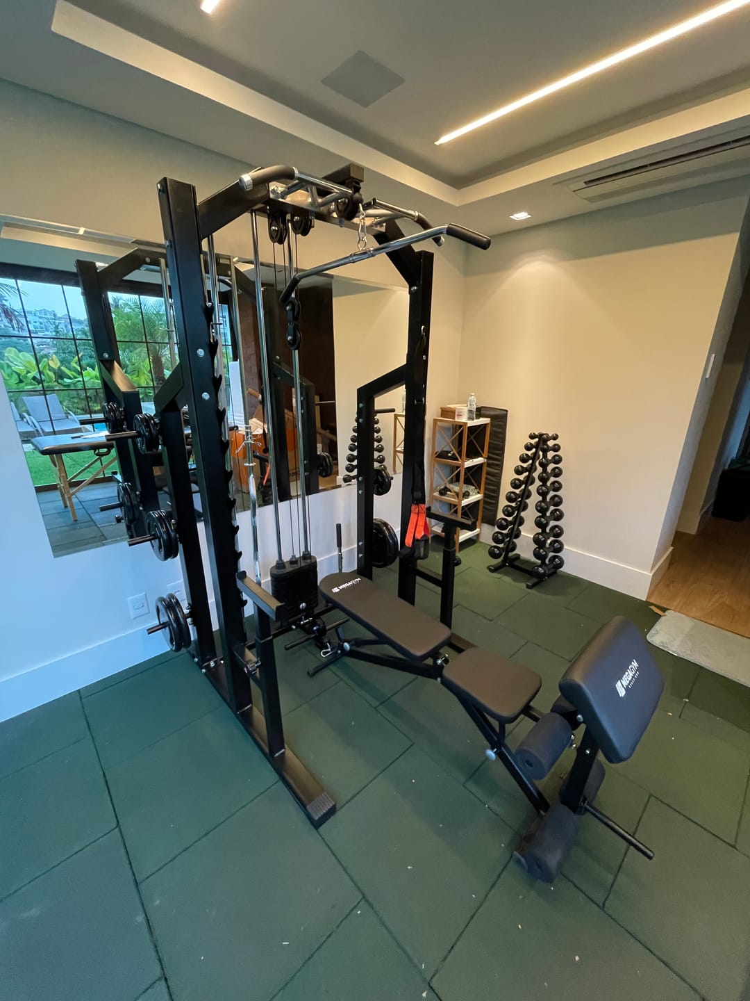 Customer photo review of Estação De Musculação Mega Rack Monocross Com Polia Móvel Flutuante 82Kg