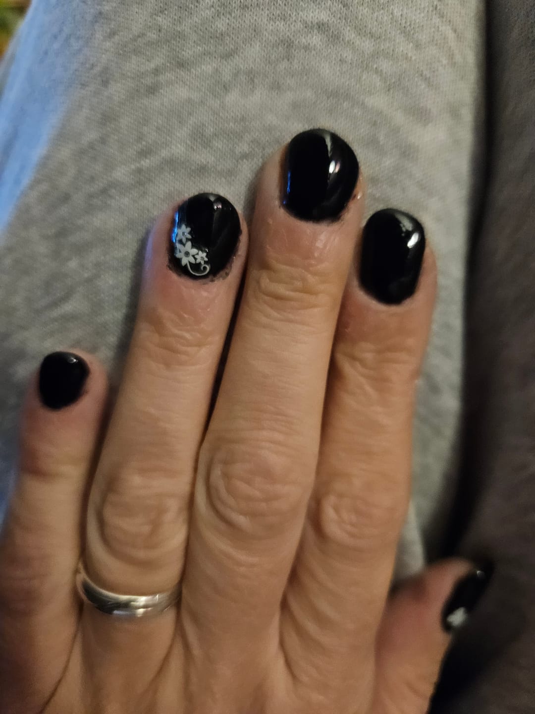 Customer photo review of Sapphire Black Dipping Powder