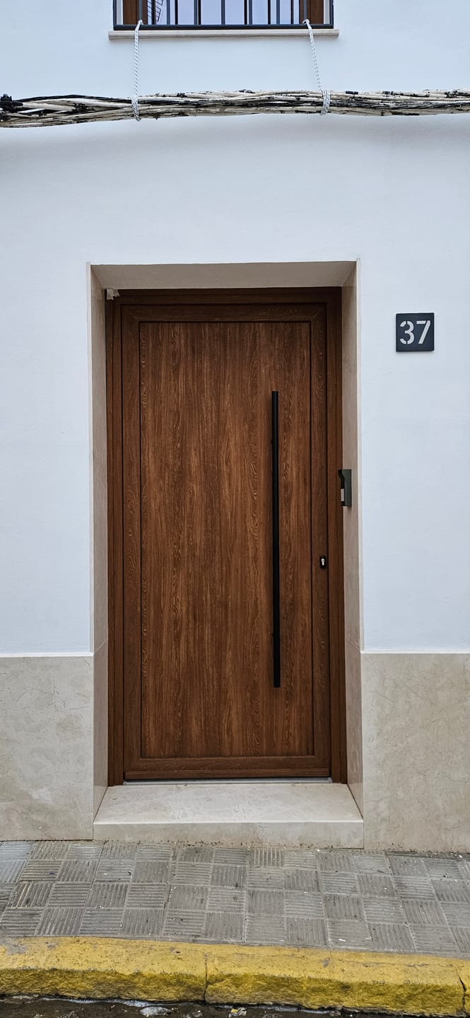 Customer photo review of Numero civico modello Stencil Square