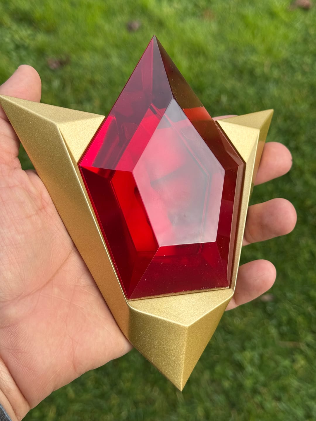 Customer photo review of Rubis Goron échelle 1:1 - Inspiré de Zelda: Ocarina of Time