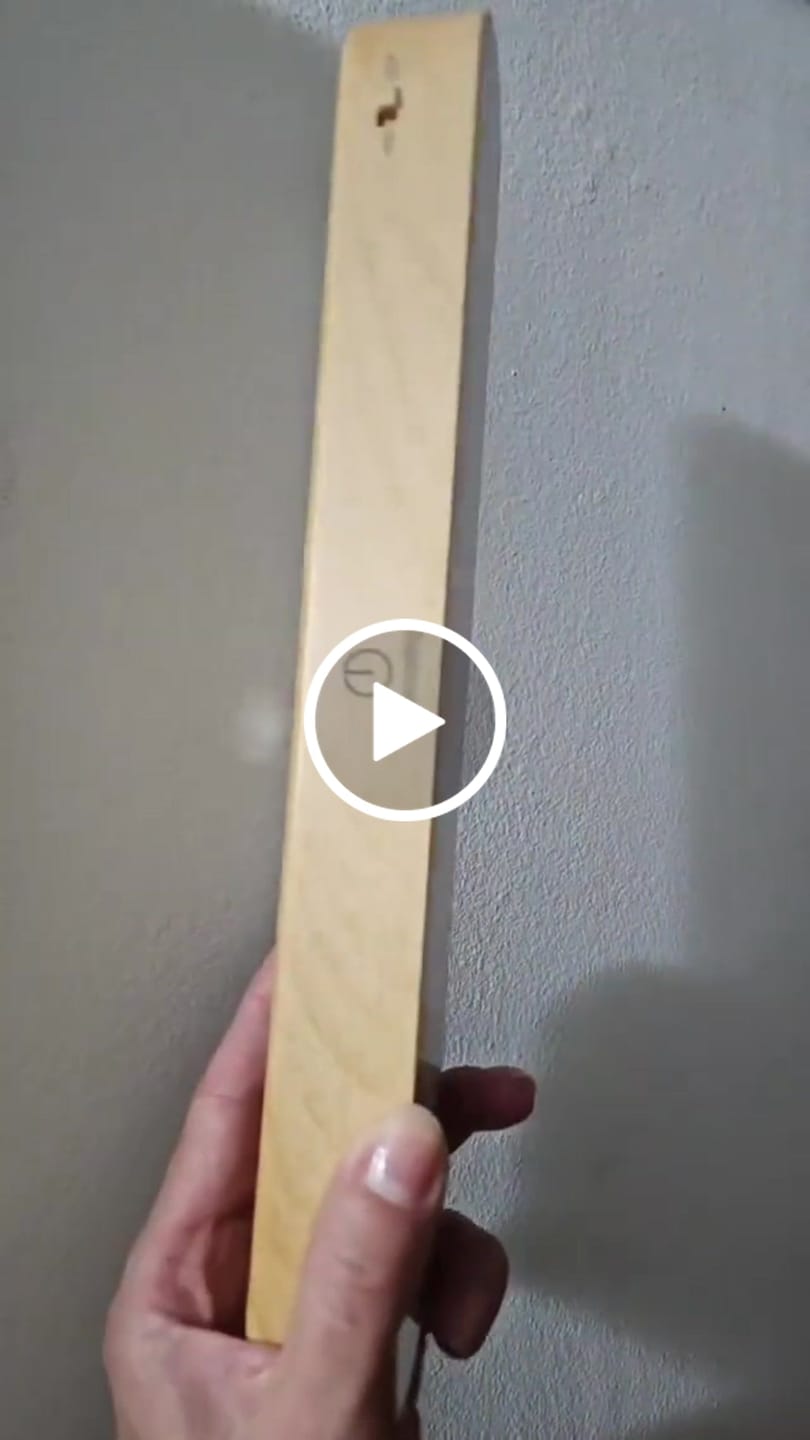 Customer video review of Luminária LED Touch Sem Fio Aura Lux Madeira
