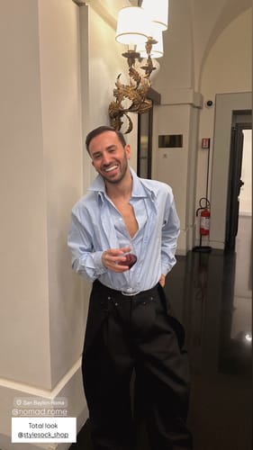 Customer photo review of Fake Two-piece Design Splicing Blue Shirt