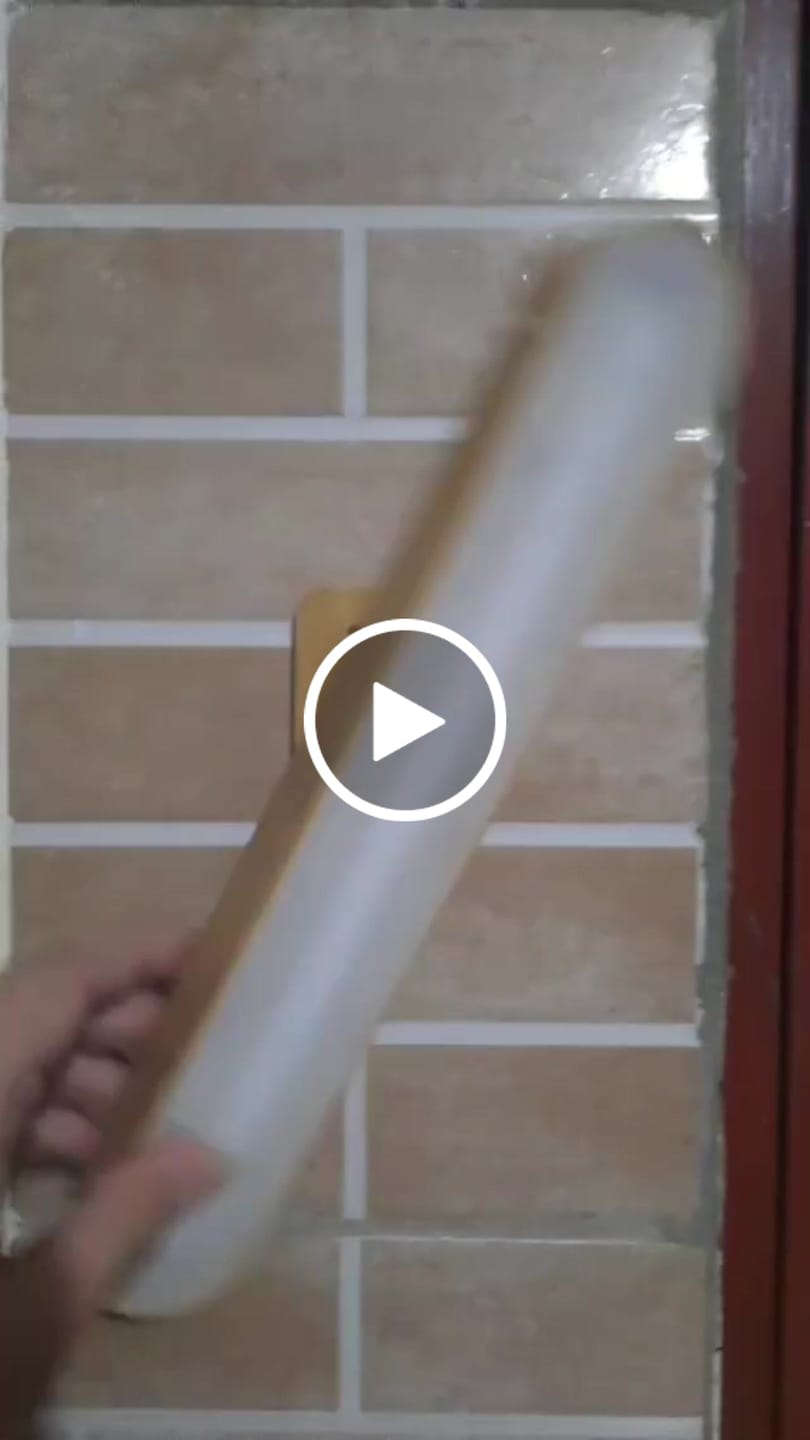 Customer video review of Luminária LED Touch Sem Fio Aura Lux Madeira