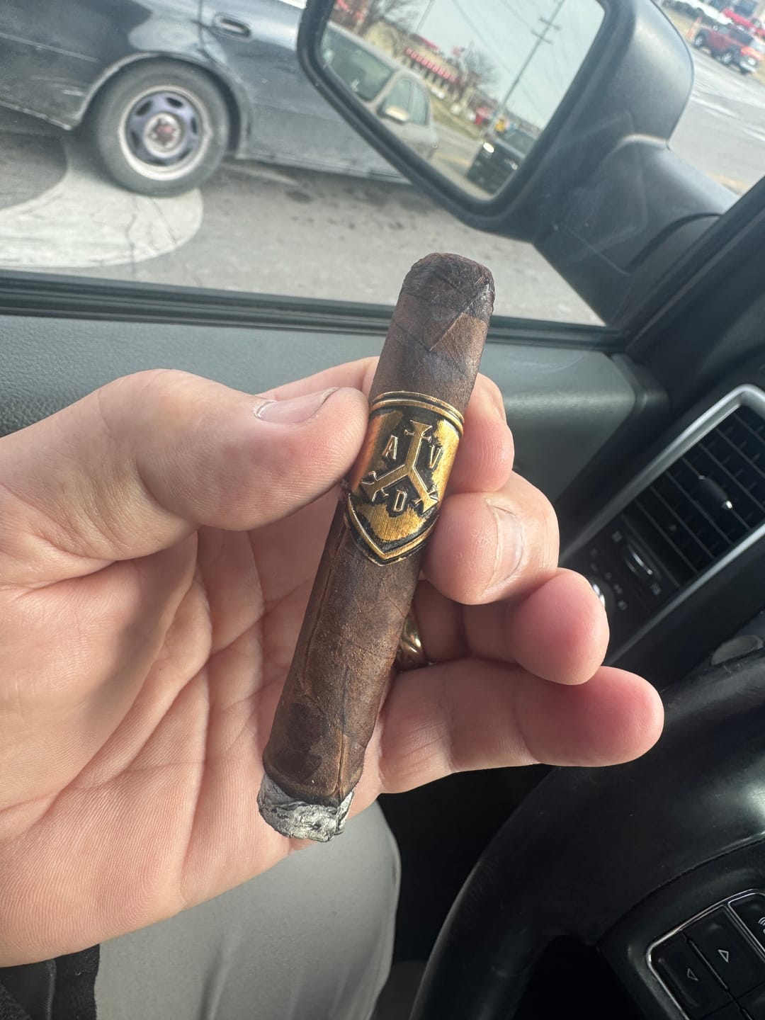 Customer photo review of Platinum Subscription Luxury Cigars Monthly