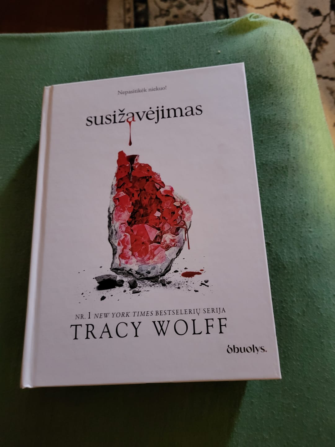 Customer photo review of Susižavėjimas: Nr. 1 New York Times bestselerių serijos troškimas 2-oji dalis