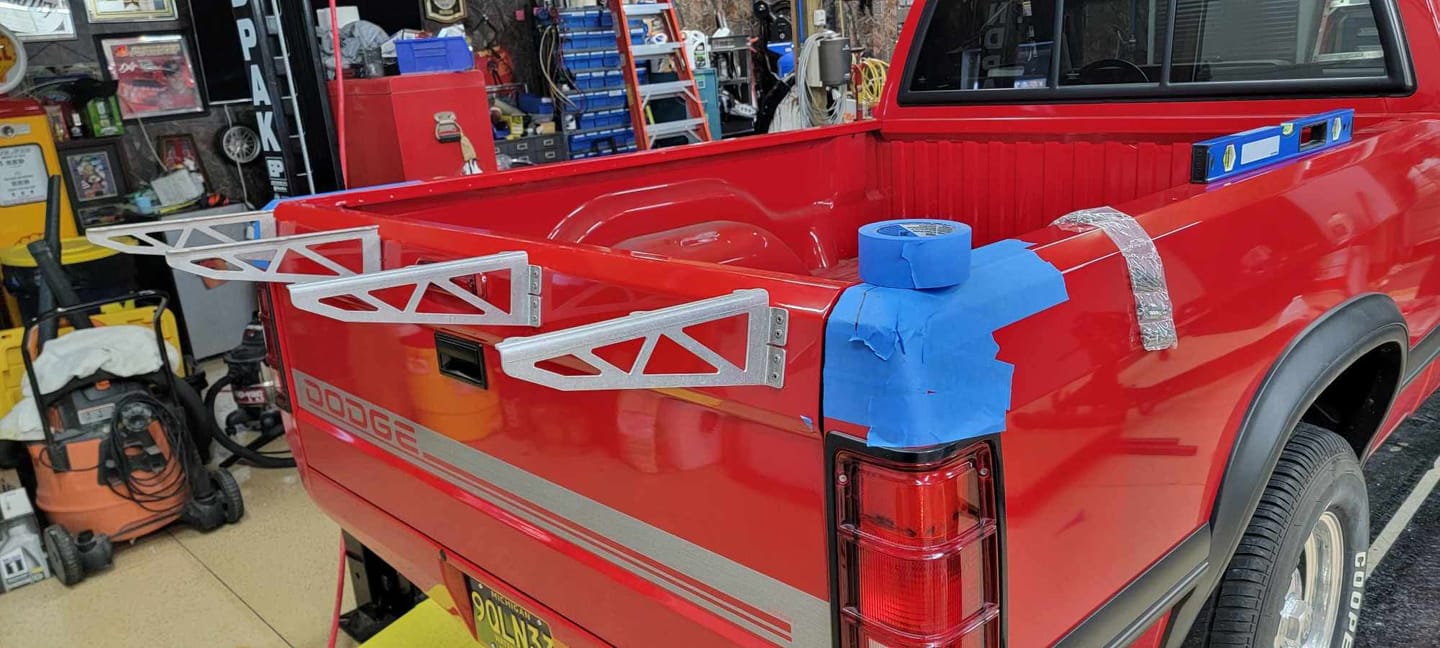 Customer photo review of Motion Raceworks 1994-04 2nd Gen S10 / Sonoma 15" Strutless Drag Wing 31-120