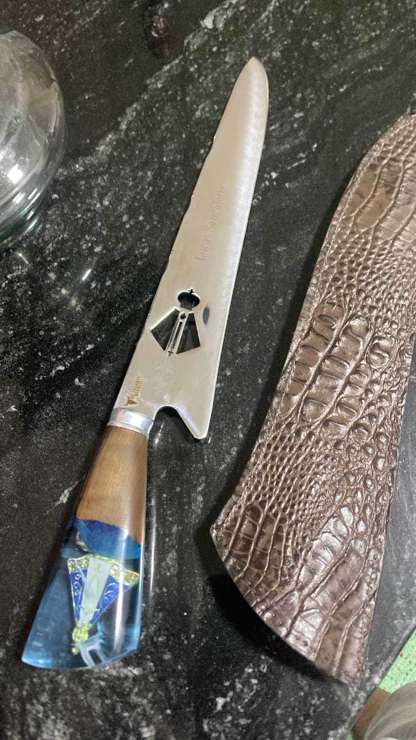 Customer photo review of Faca Artesanal Personalizada Padroeira - Coleção especial