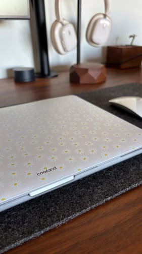 Customer photo review of Stockholm - MacBook