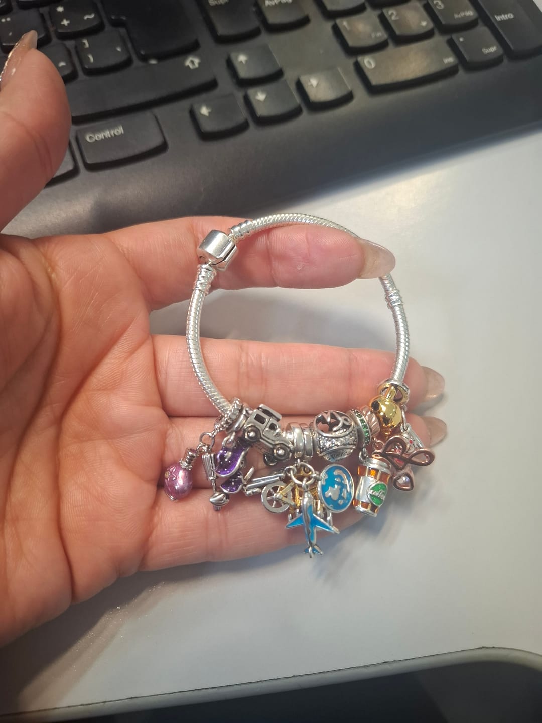 Customer photo review of Pulsera Cola de Raton