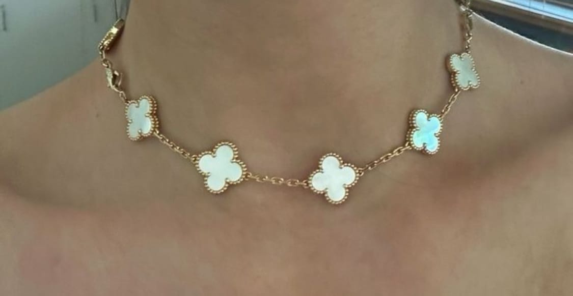 Customer photo review of Set Bratara + Colier Auriu Flower