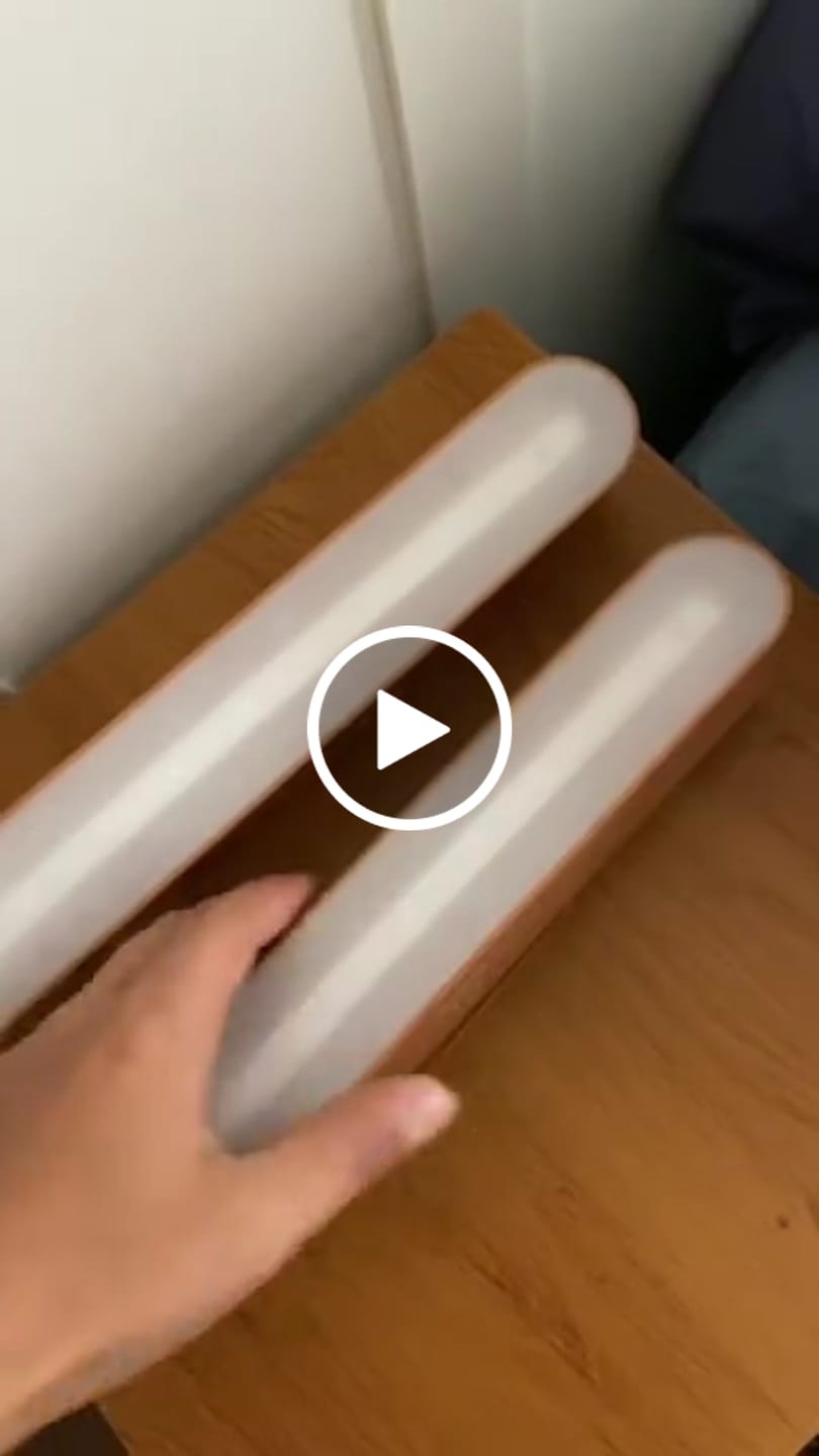 Customer video review of Luminária LED Touch Sem Fio Aura Lux Madeira